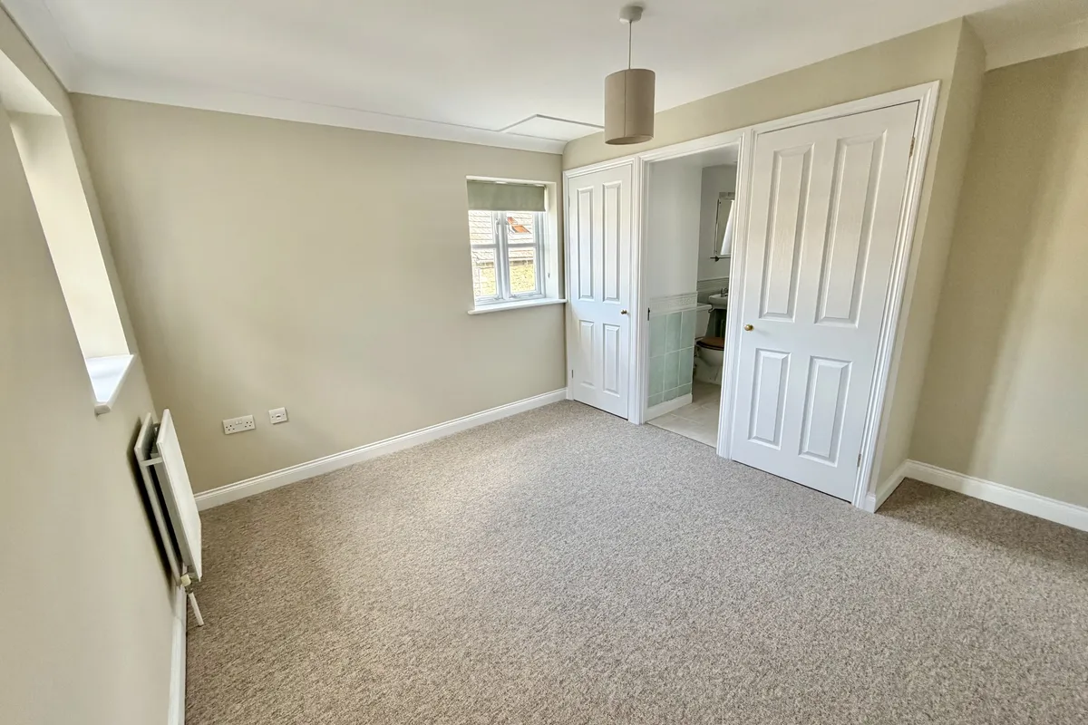 Room Farriers Court in West Oxfordshire