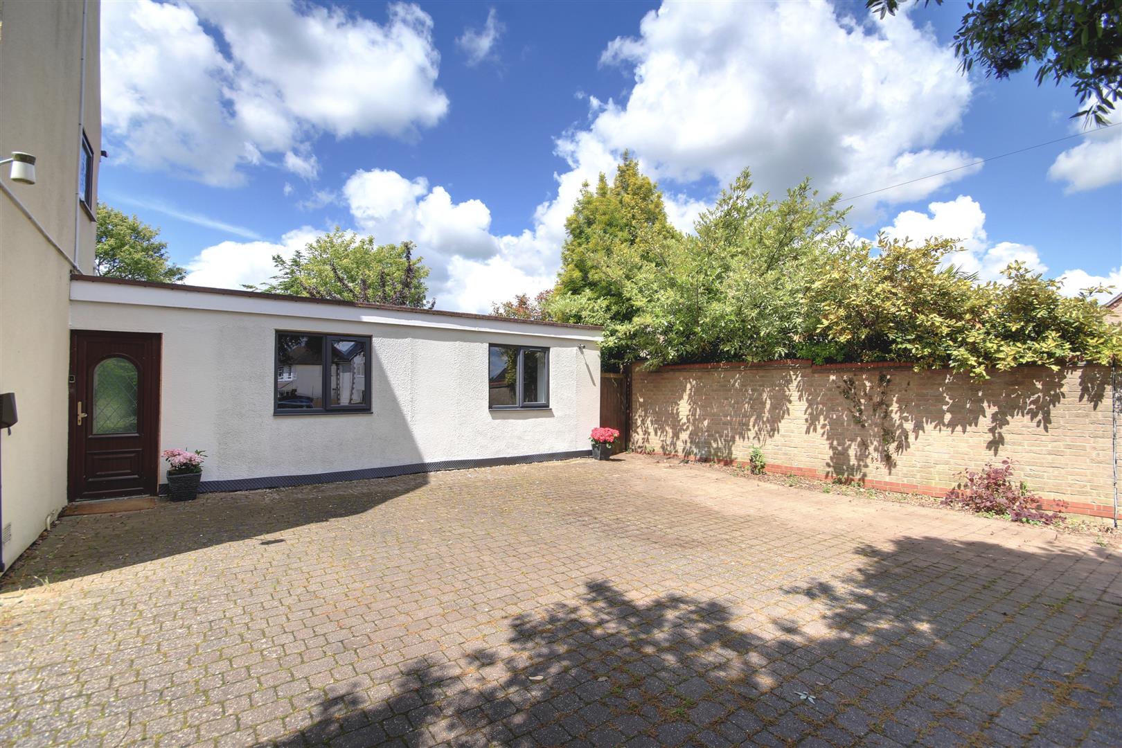 Flat B1040 in Huntingdonshire