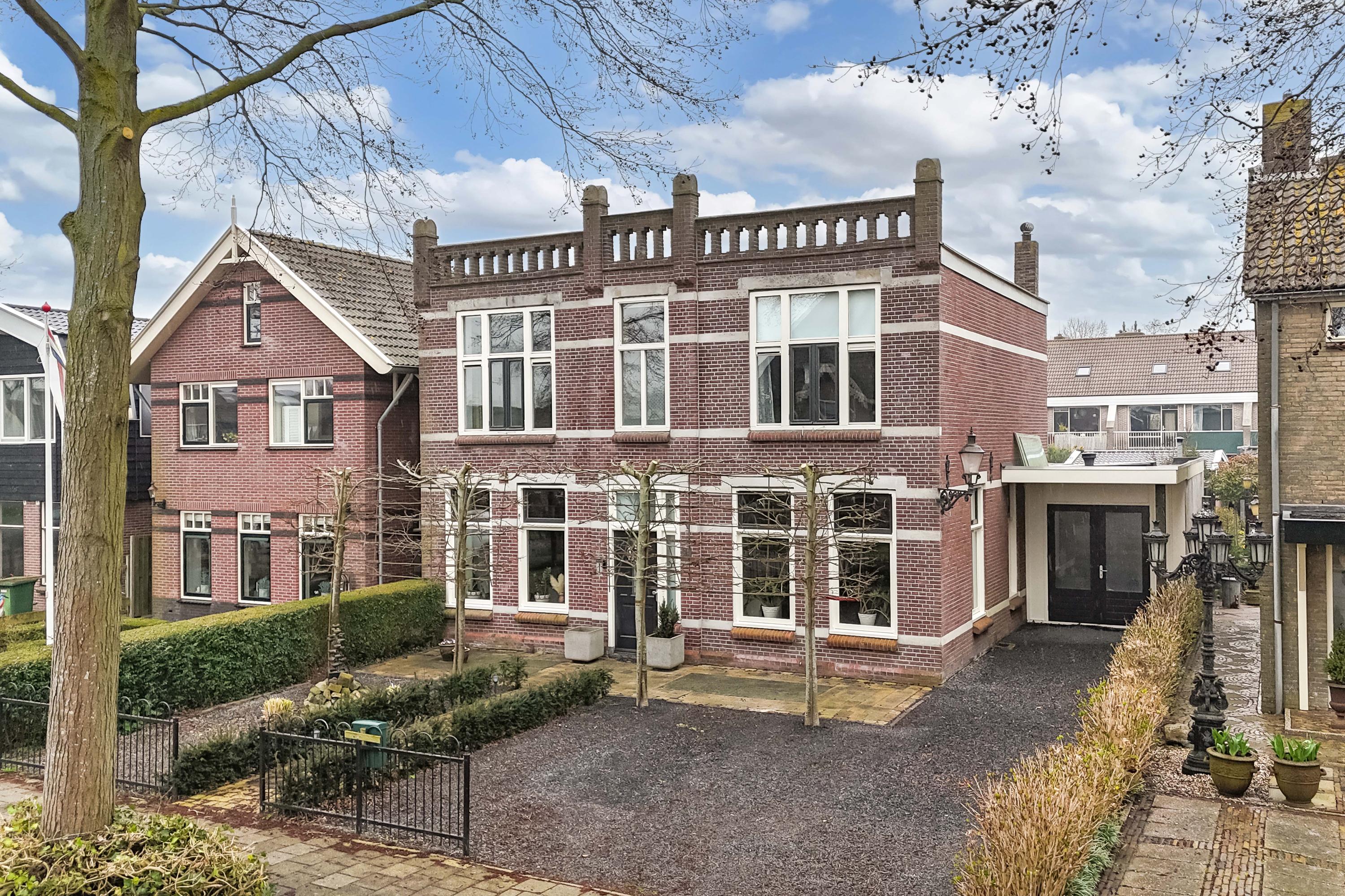 Huis Oudewal 46 in Warmenhuizen