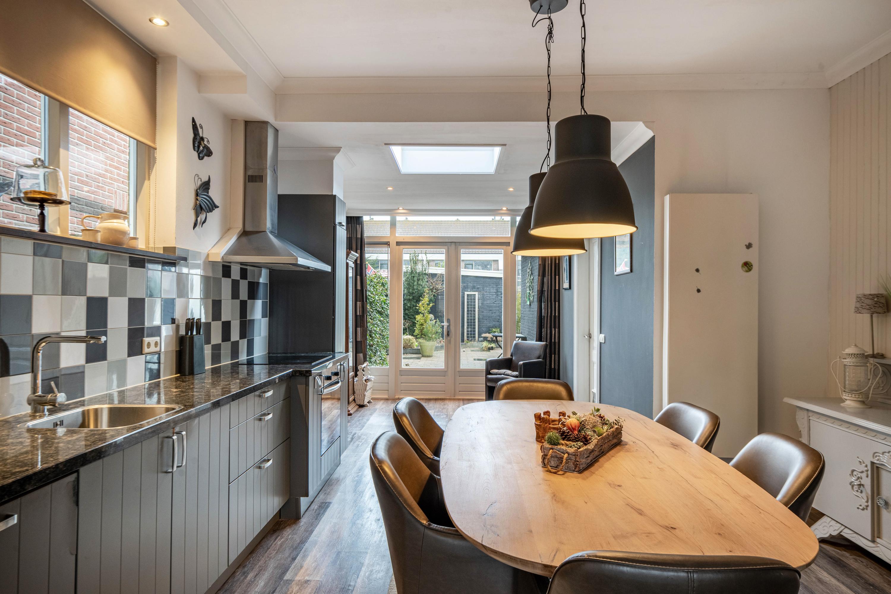 Vrijstaande woning te koop: Oudewal 46, Warmenhuizen