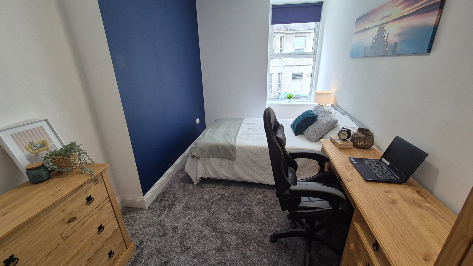 Room Beatrice Avenue in Plymouth