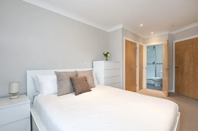 Flat Princes Way in Greater London
