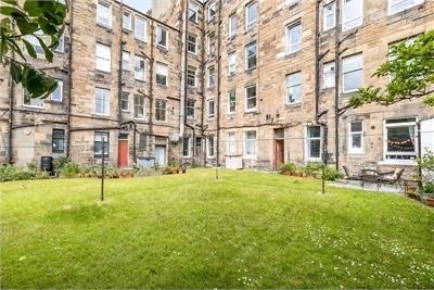 Room Blackwood Crescent in City of Edinburgh