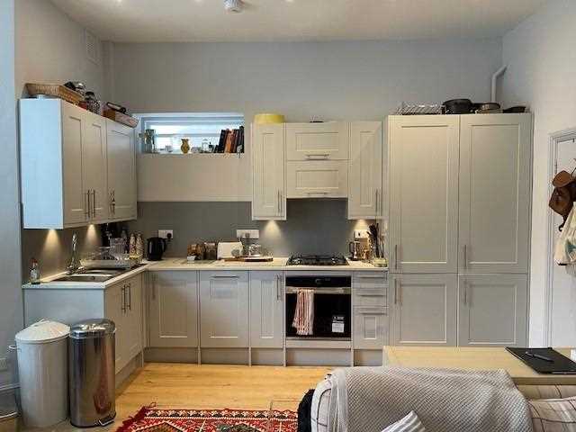 Flat Tufnell Park Road in Greater London