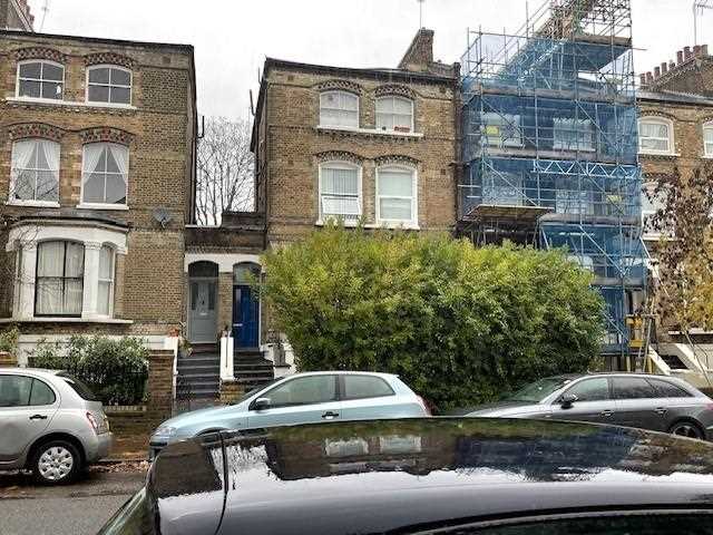 Flat Tufnell Park Road in Greater London