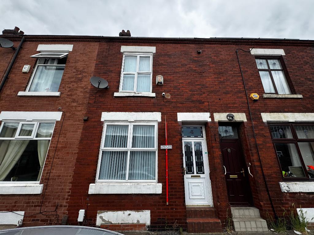 House Nadine Street in Salford