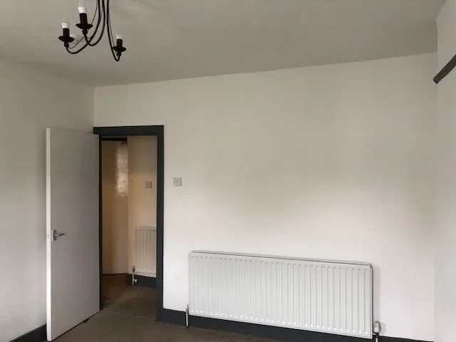 Flat Clyde Road in Greater London