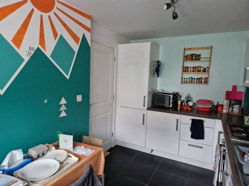 Room Buckleys Road in Bristol