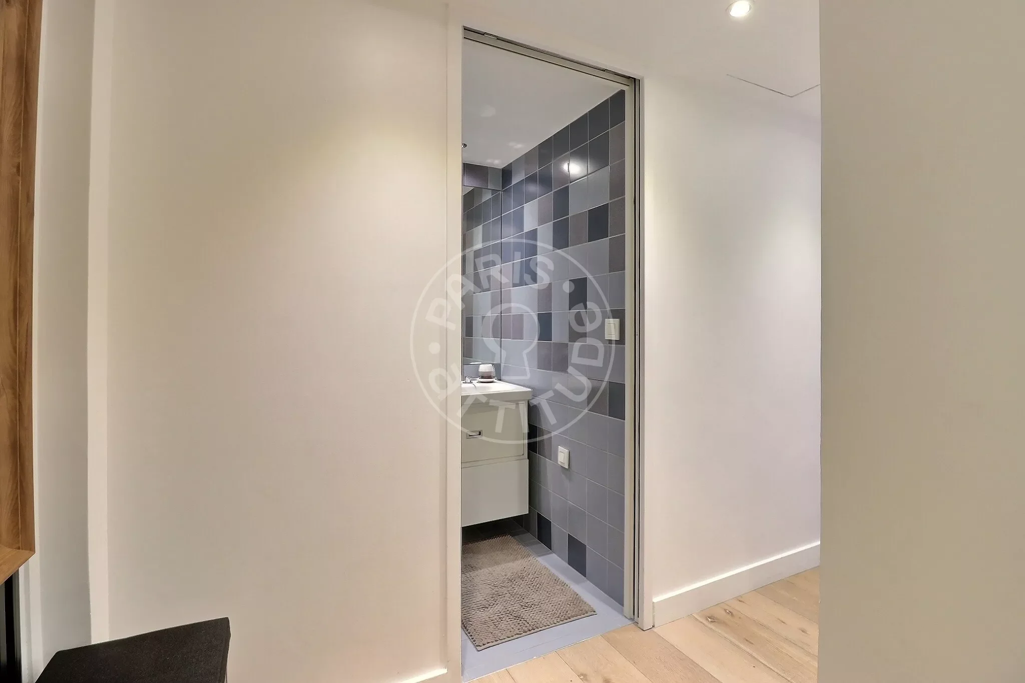 Flat Quai de Grenelle in Paris