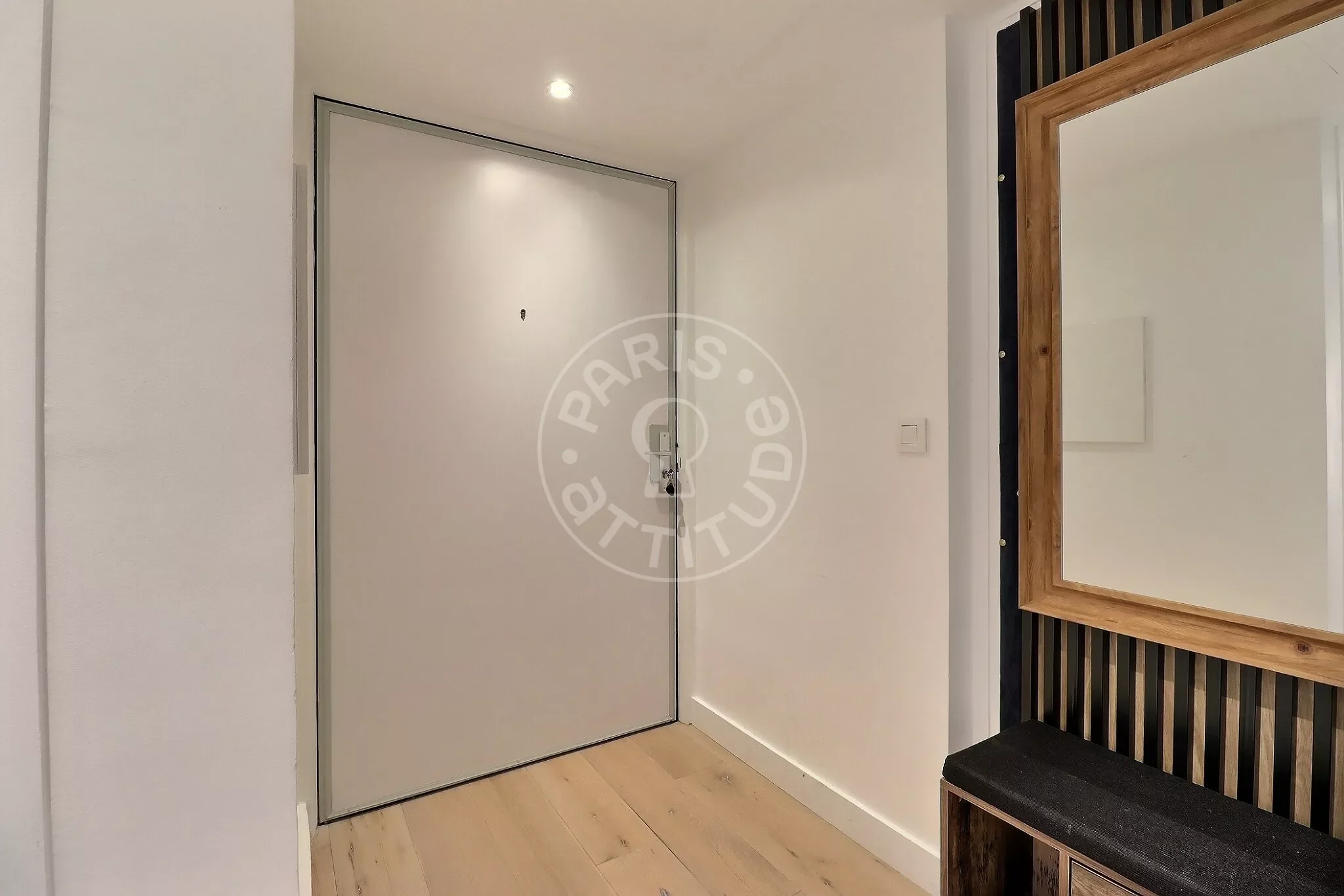 Flat Quai de Grenelle in Paris