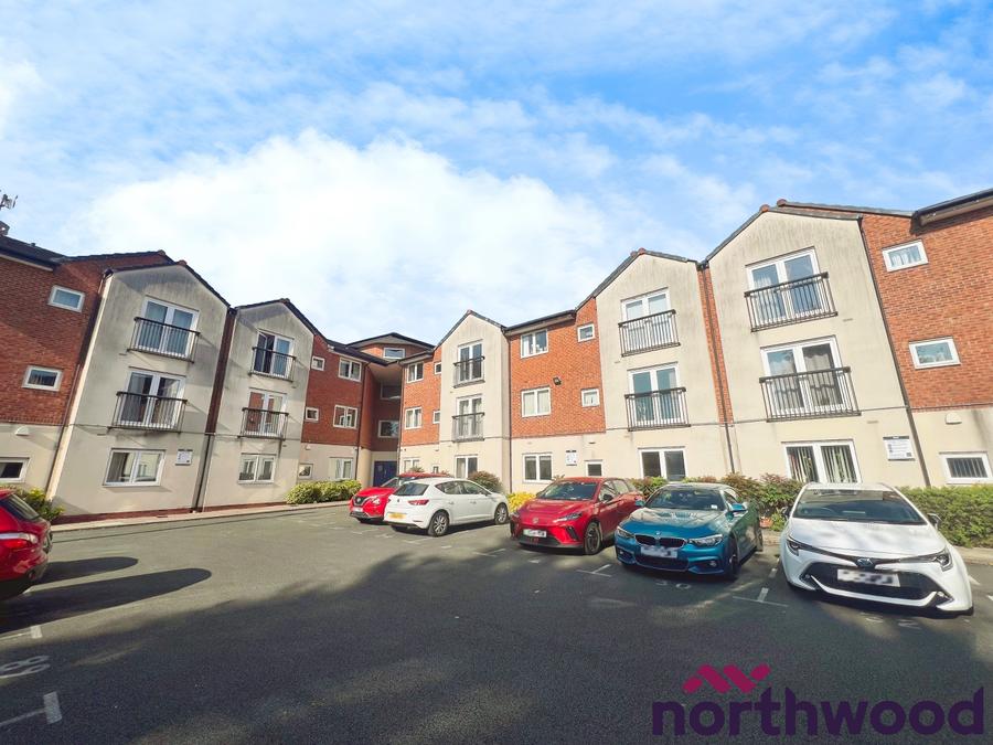 Flat Delamere Street in Crewe