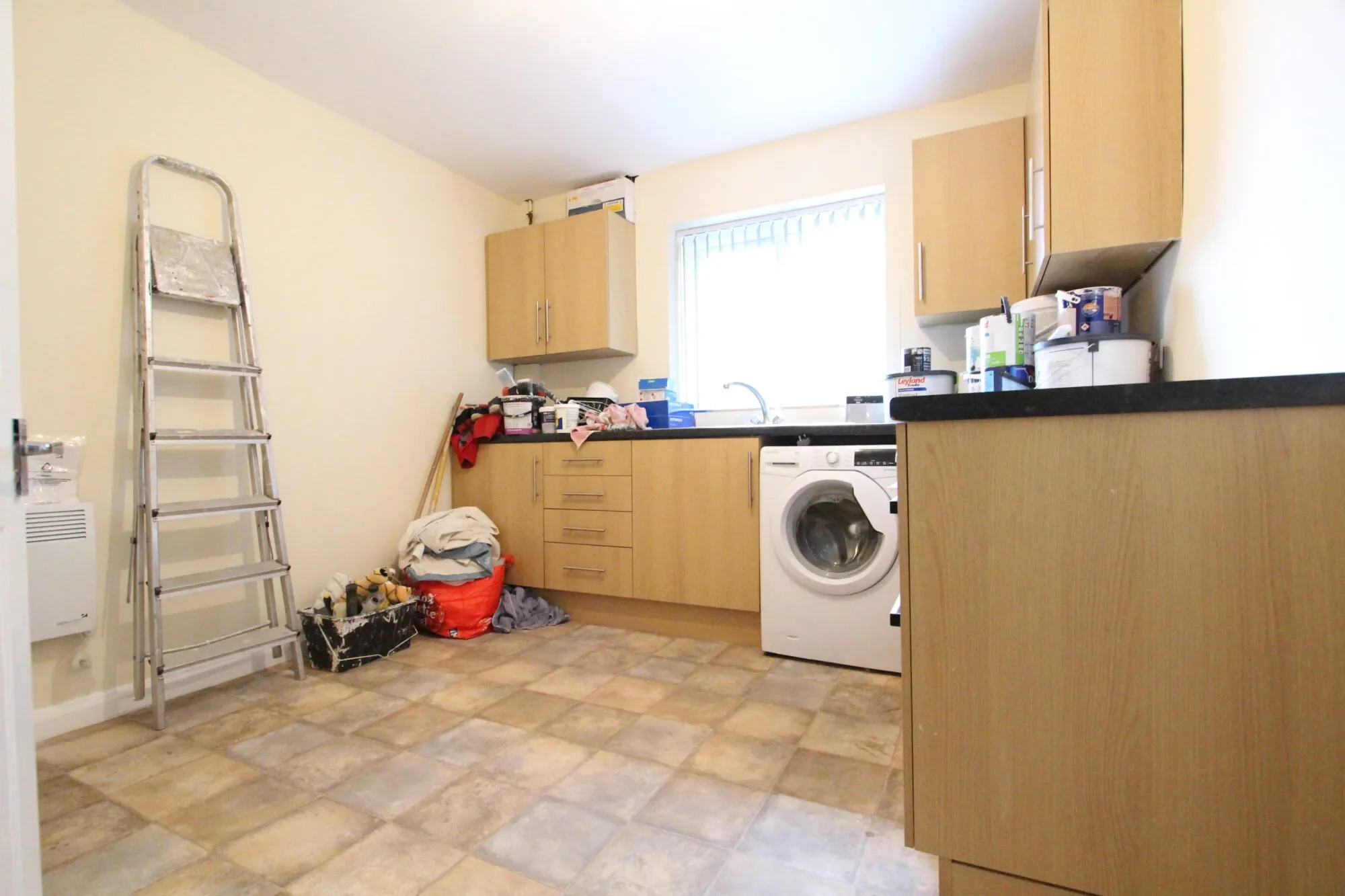 Flat Littlemoor Centre in Chesterfield