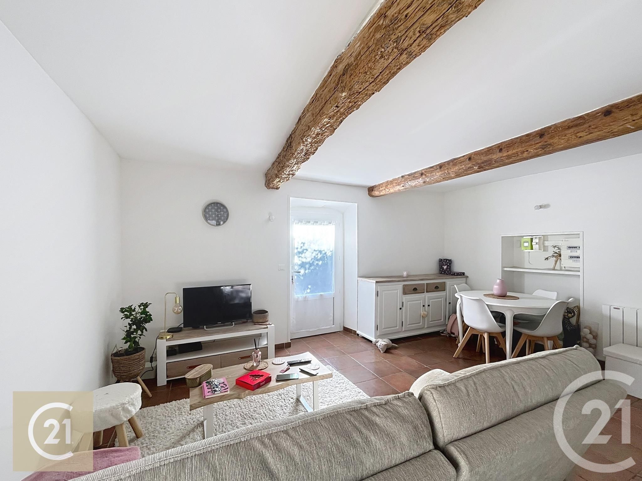 Appartement Place de l'Église à Lignan-sur-Orb