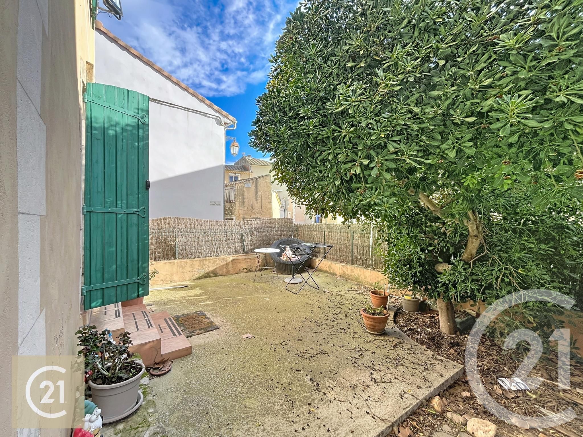 Appartement Place de l'Église à Lignan-sur-Orb