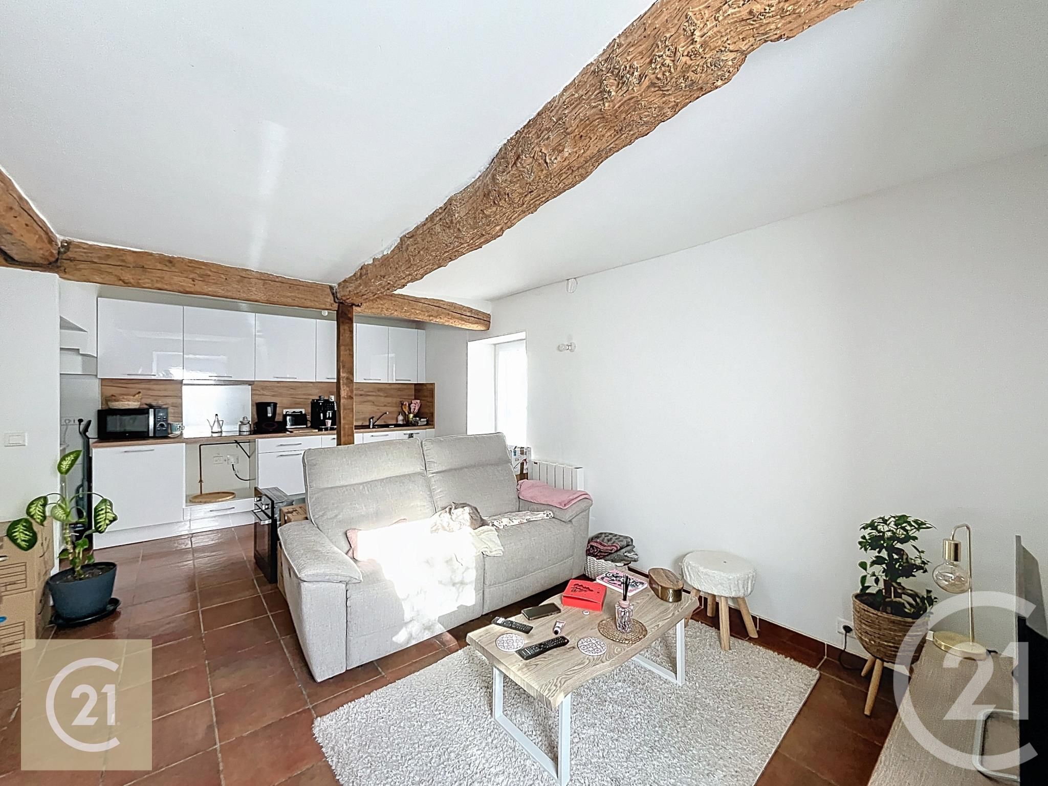 Appartement Place de l'Église à Lignan-sur-Orb