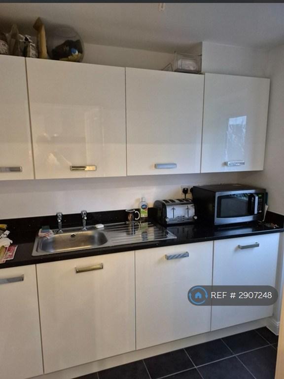 Room Gorstage Lane in Weaverham