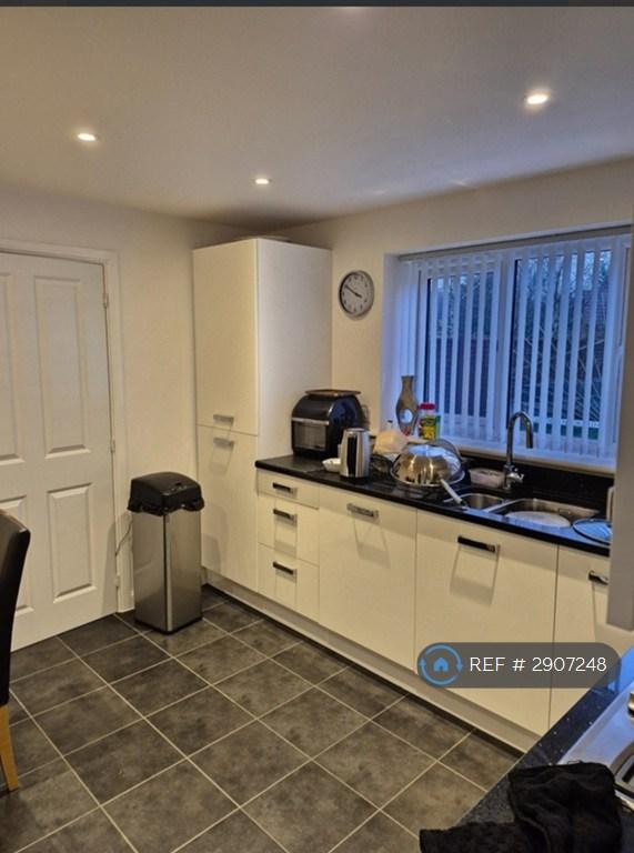 Room Gorstage Lane in Weaverham