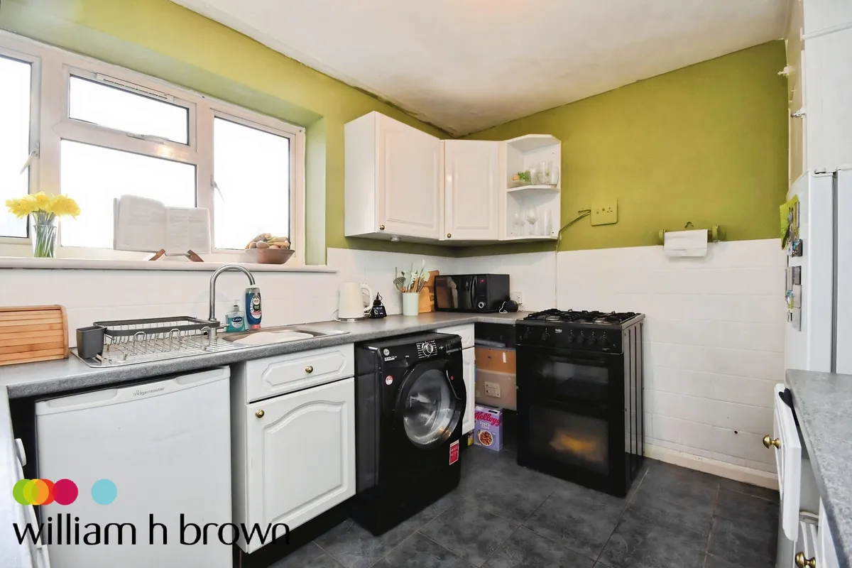 Flat Crow Green Road in Brentwood