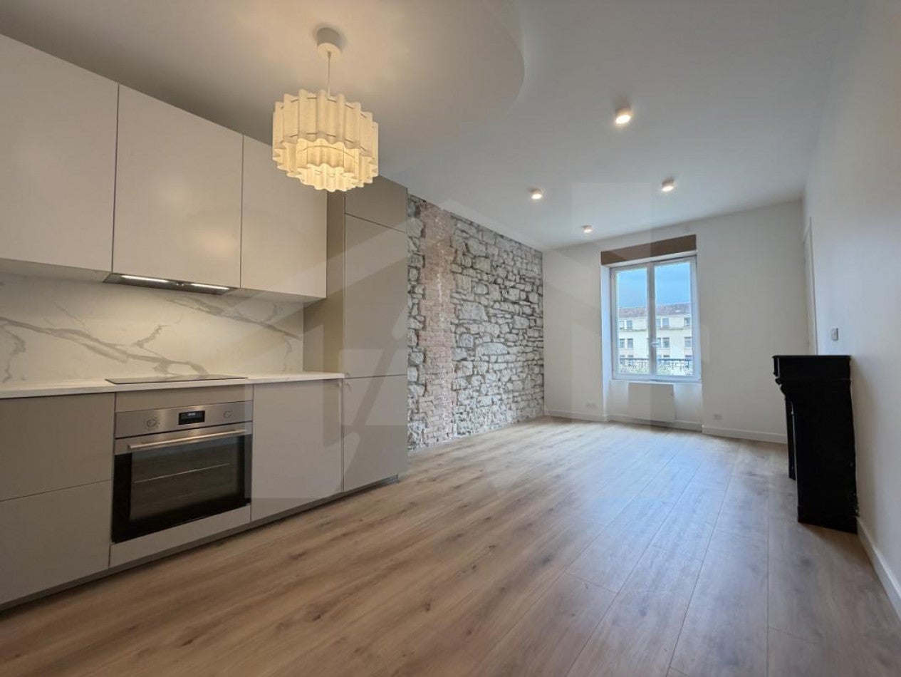 Appartement Rue Humbert II à Grenoble
