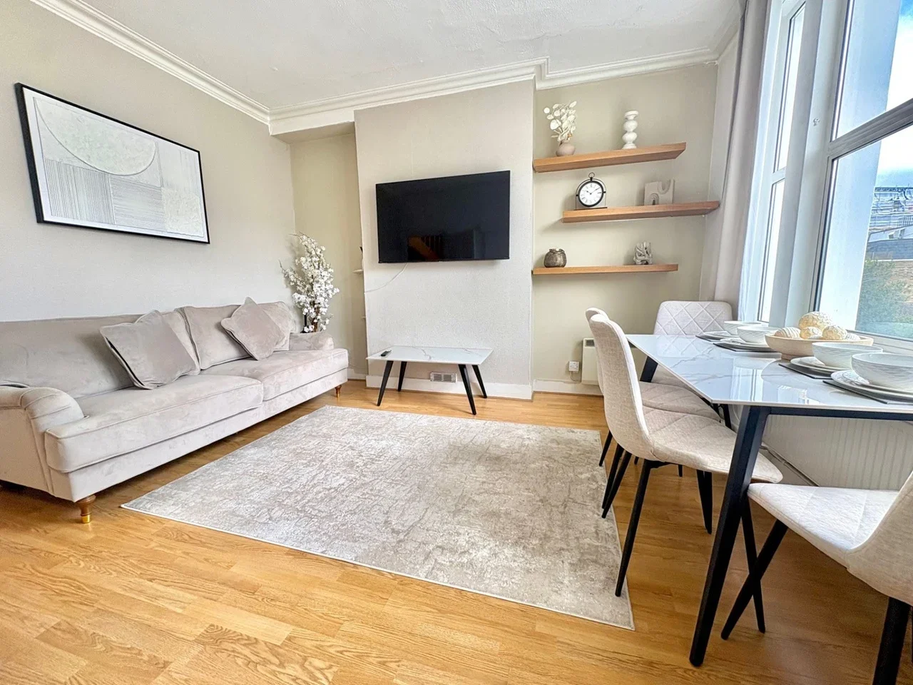 Flat Earl's Court Gardens in Greater London