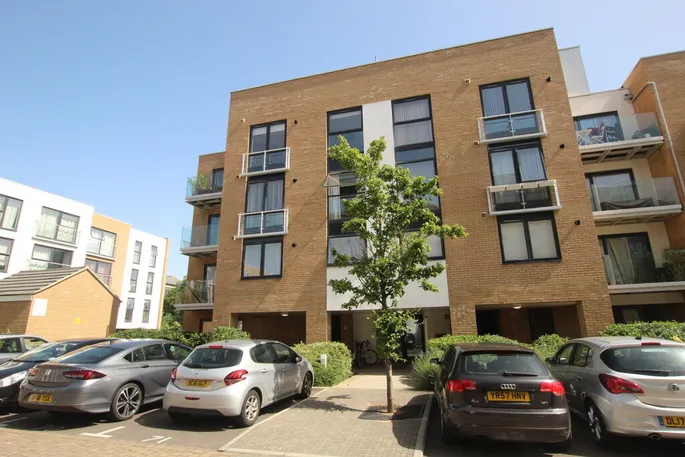 Flat Pym Court in Cambridge