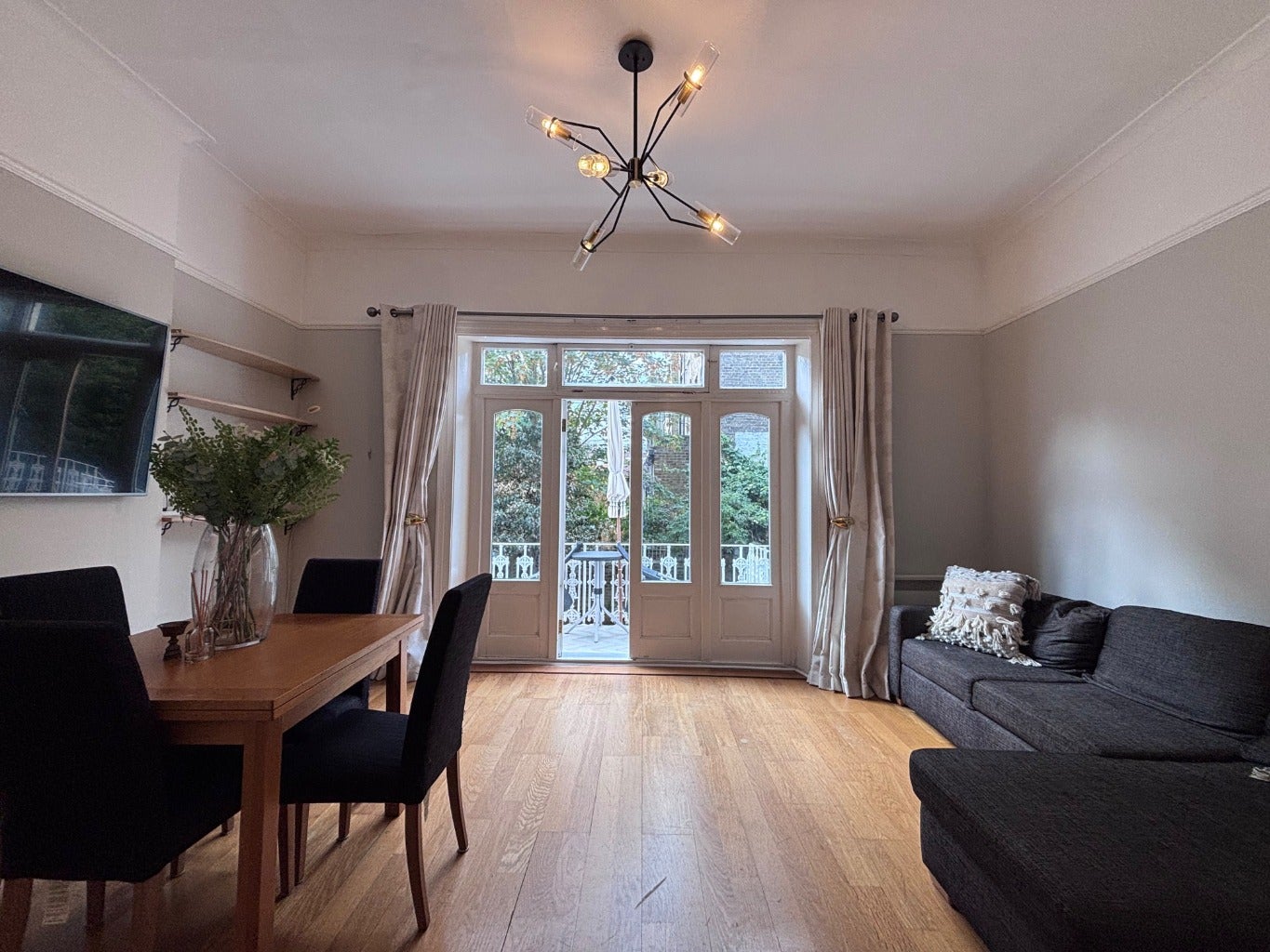 Flat Fairholme Road in Greater London