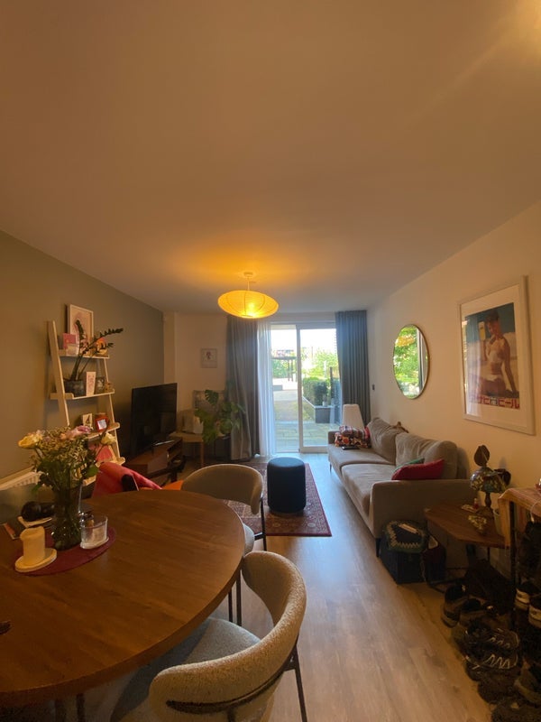 Flat Waterview Lane in Salford