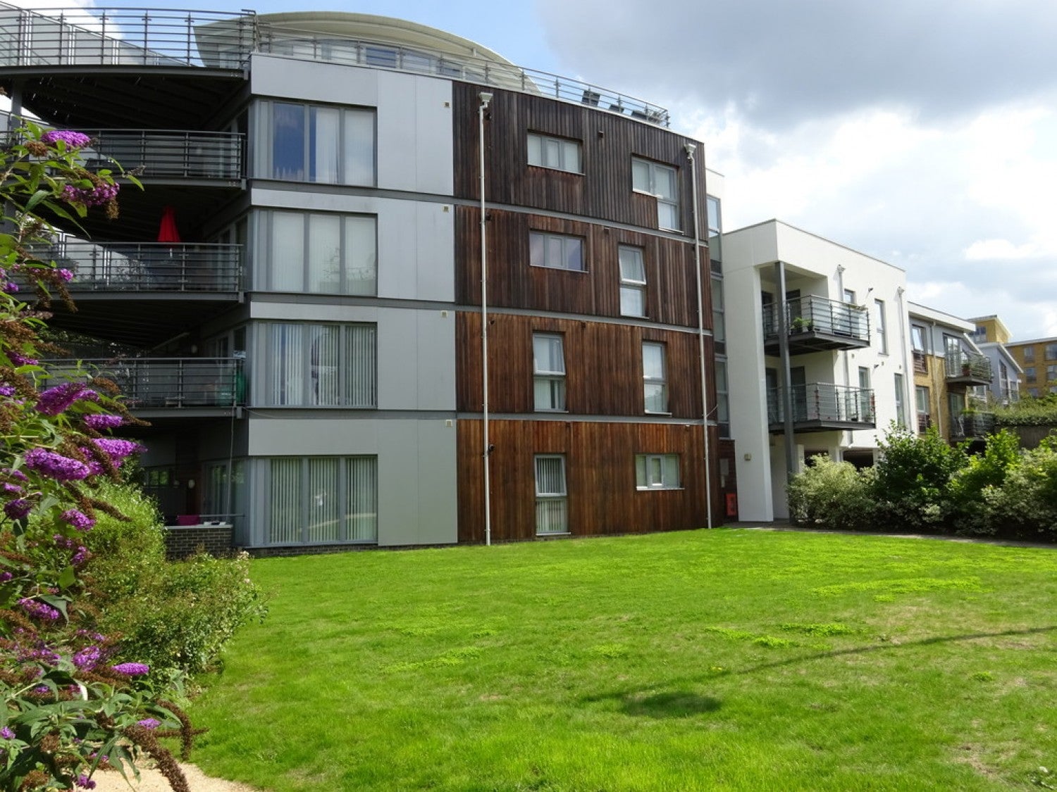 Flat Cornhill Place in Maidstone