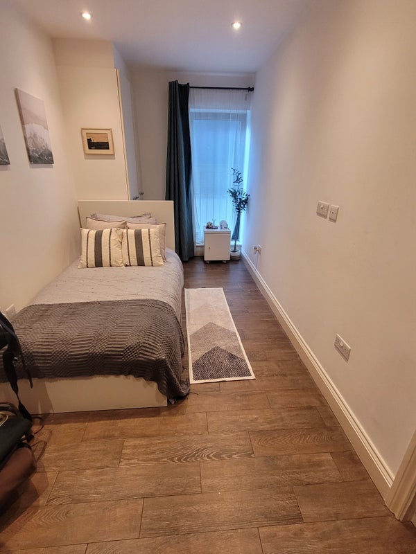 Room Brompton Mews in Greater London