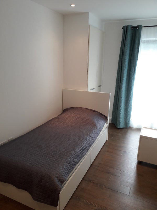 Room Brompton Mews in Greater London