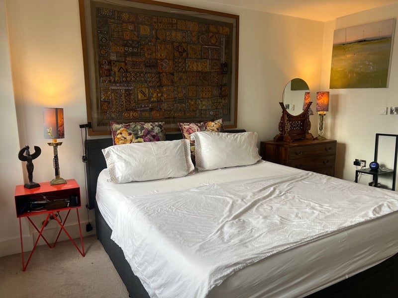 Room Fairfield Road in Greater London