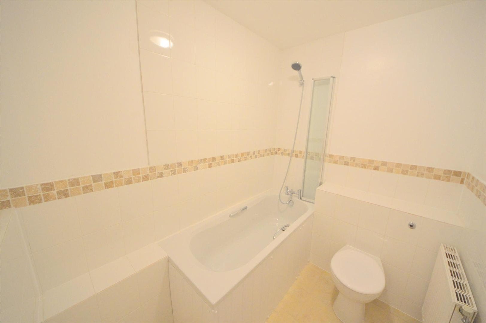 Flat Finchley Road in London