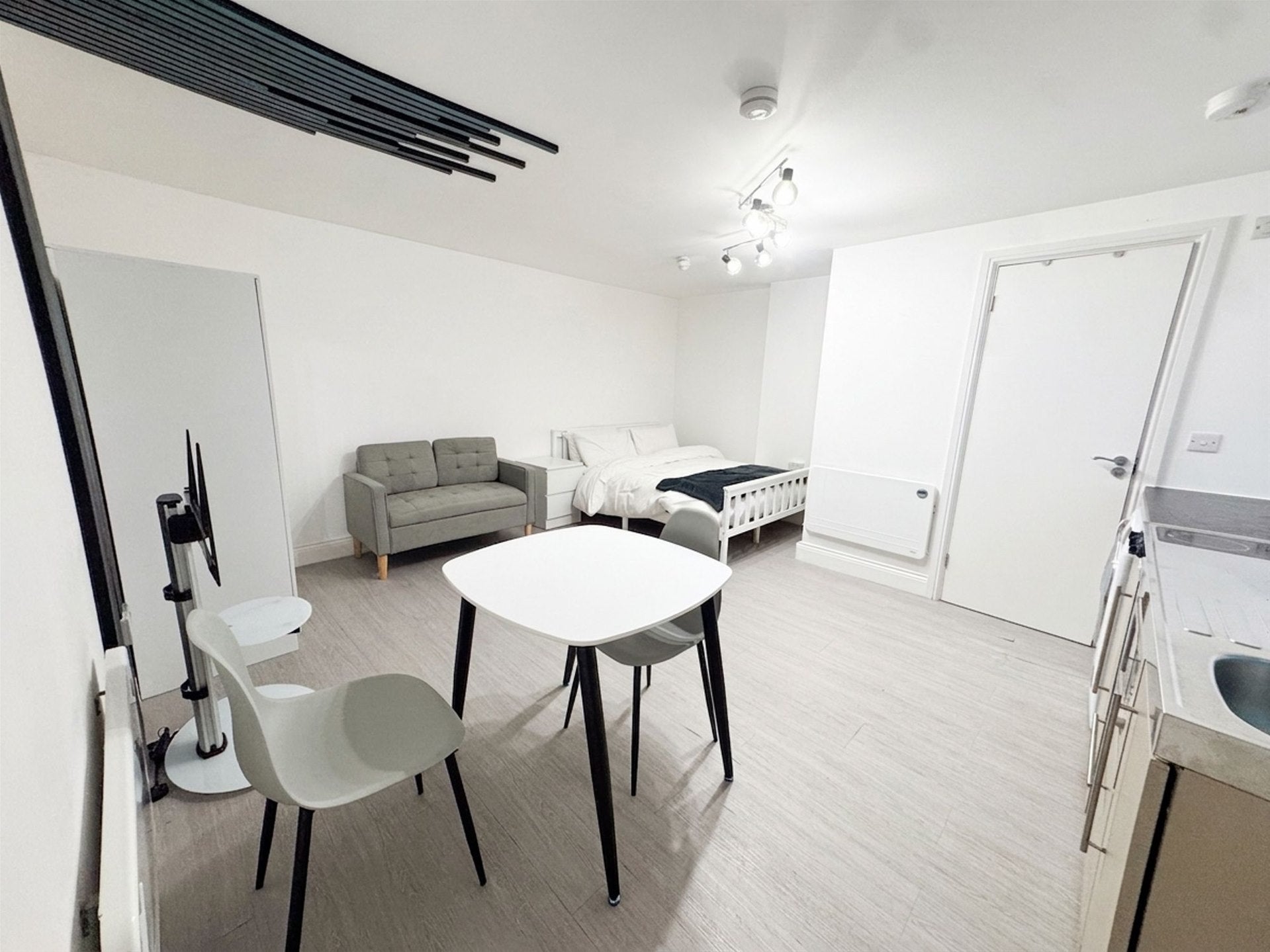 Flat Blenheim Terrace in City of Westminster