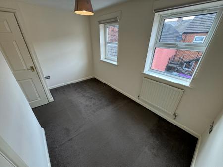 Flat Bowling Green Lane in South Kesteven