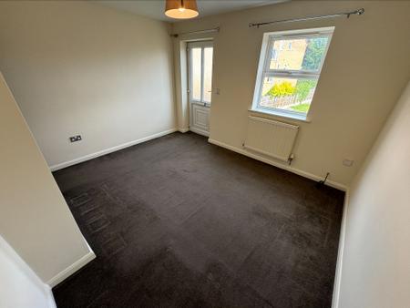Flat Bowling Green Lane in South Kesteven