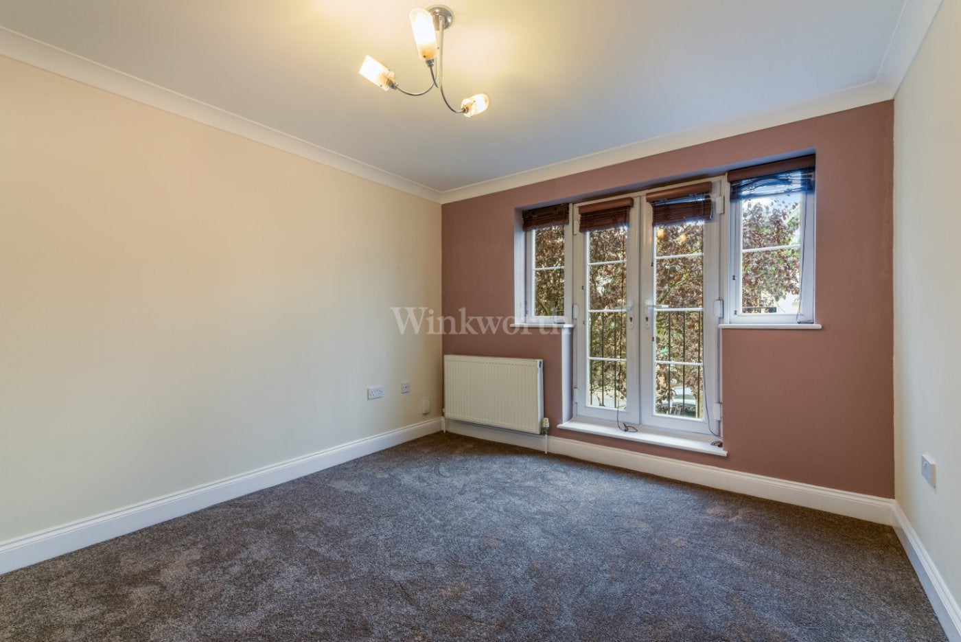 Flat Birkbeck Road in Greater London