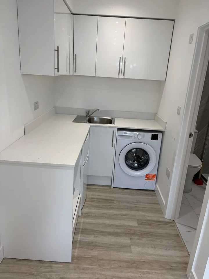 Flat Silecroft Road in Luton