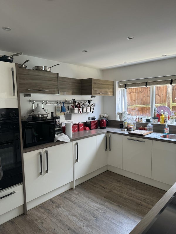 Room Dudsbury Road in Dudsbury