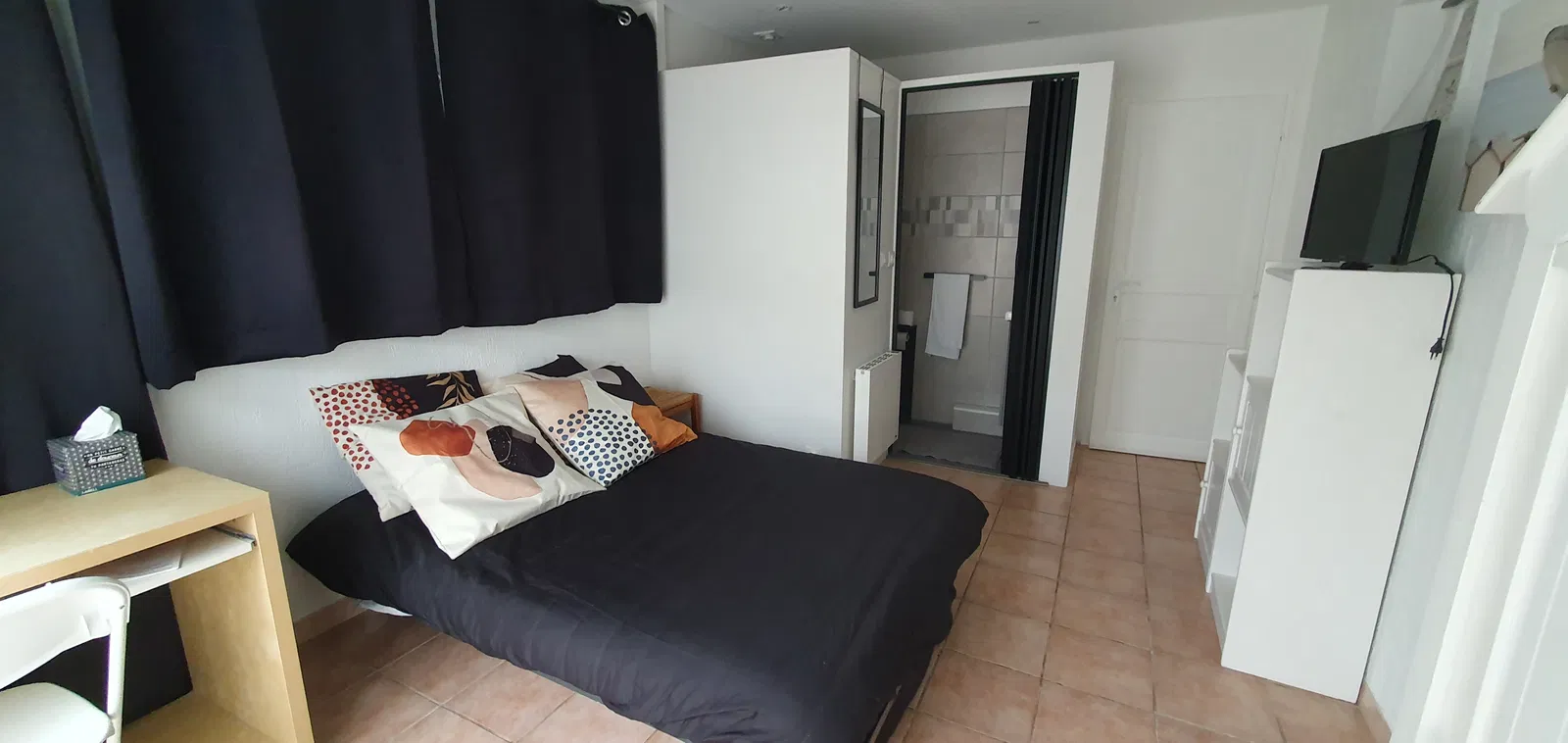 Chambre Rue de la Peyriere à Frontignan