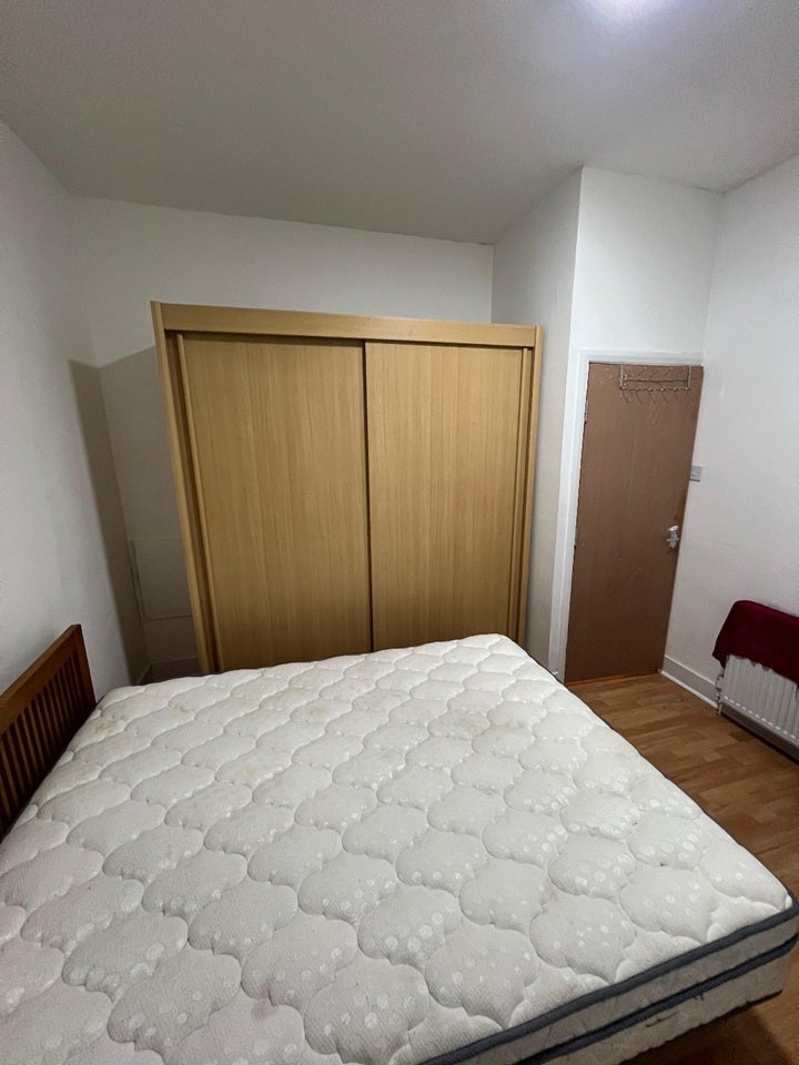 Room Balfour Road in Greater London
