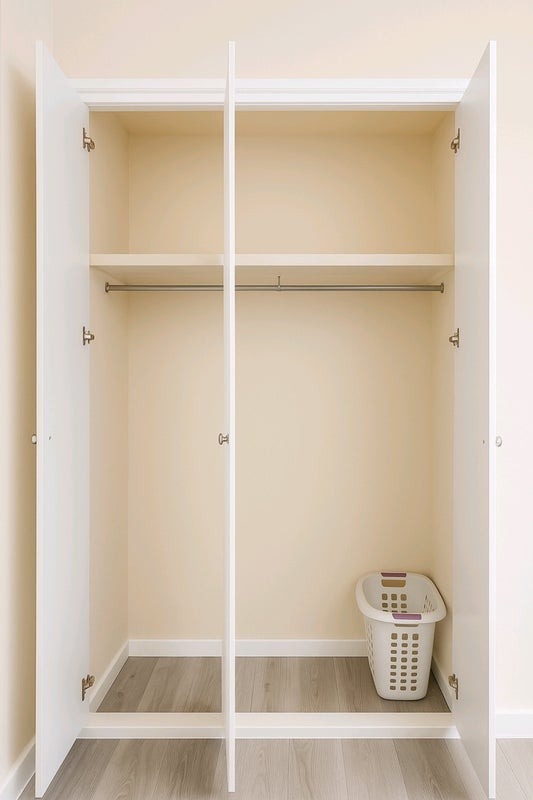 Room Fallowfields Drive in Greater London