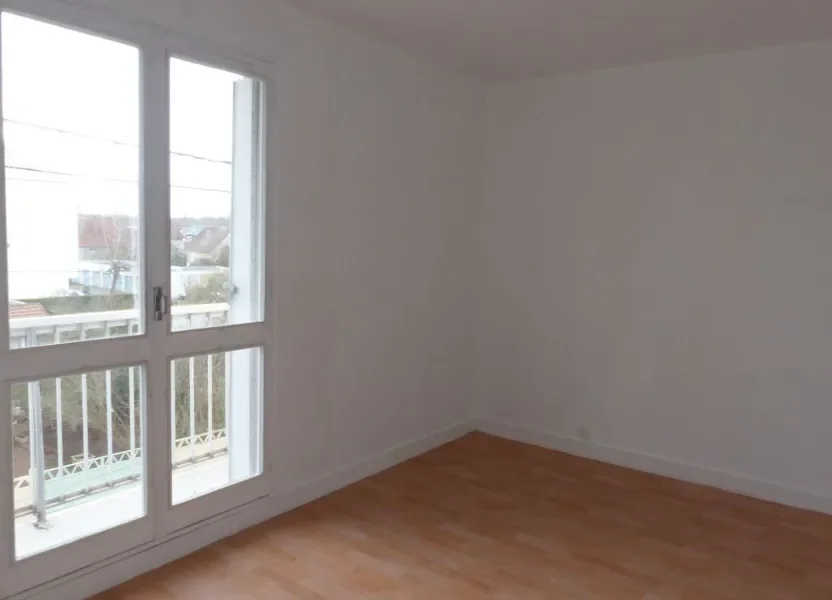 Flat Rue Alain Mimoun in Cosne-Cours-sur-Loire