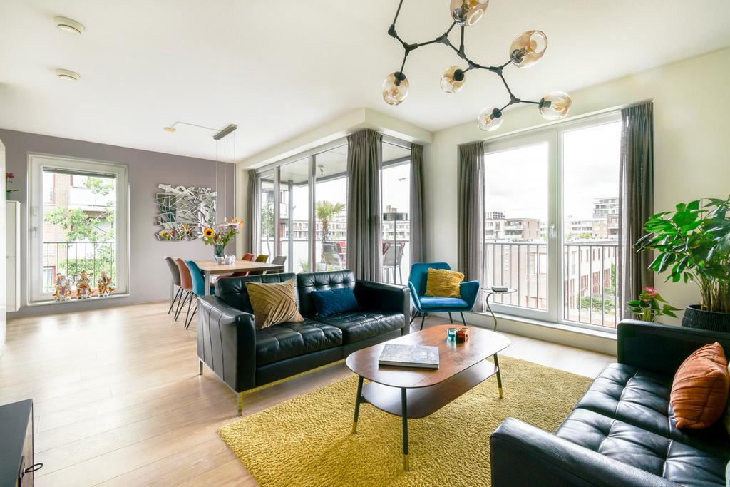 Appartement Suze Robertsonstraat 61 in Amsterdam