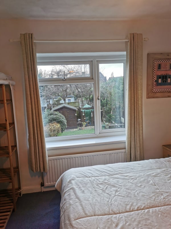 Room Chequerfield Mount in Wakefield