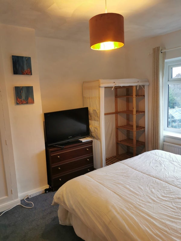 Room Chequerfield Mount in Wakefield