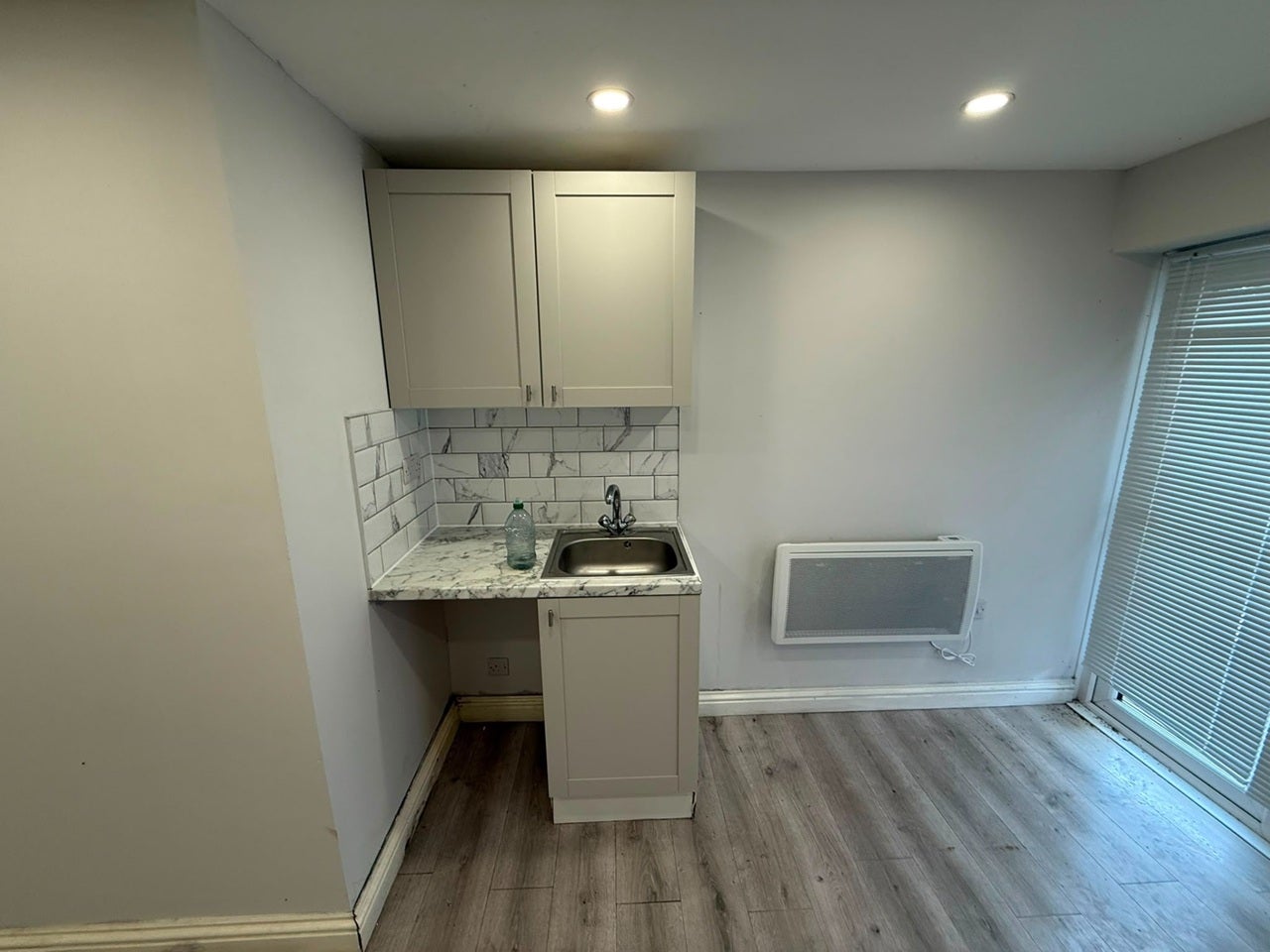 Flat Fairholme Crescent in Greater London
