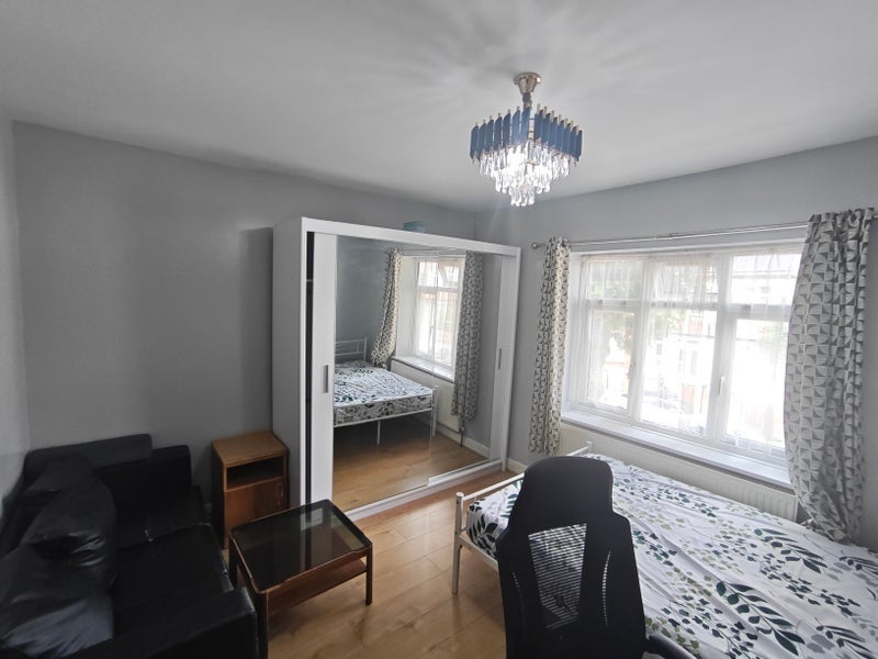 Room Sandford Road in Greater London