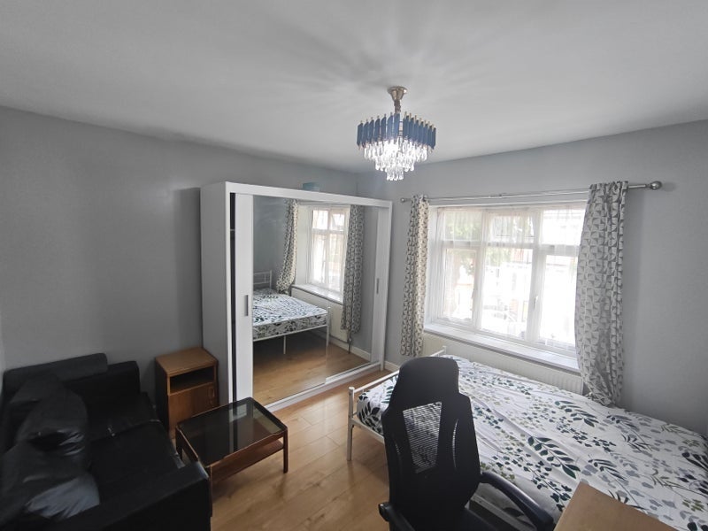 Room Sandford Road in Greater London