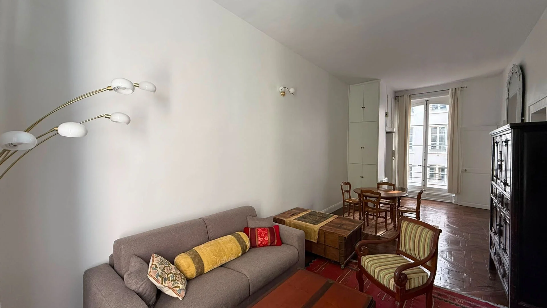 Flat Rue Saint-Sauveur in Paris