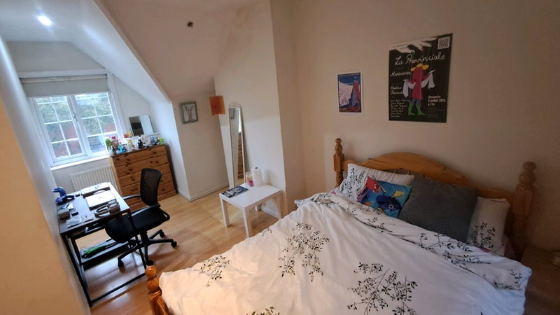 Room Poplar Avenue in Birmingham